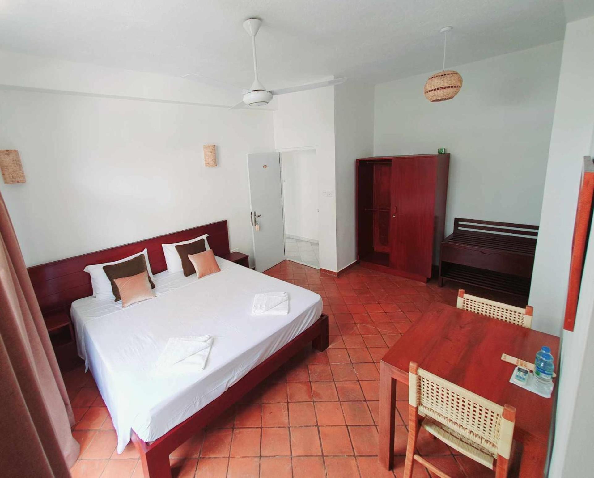 Mountbaylk Hotel Dehiwala-Mount Lavinia Bagian luar foto