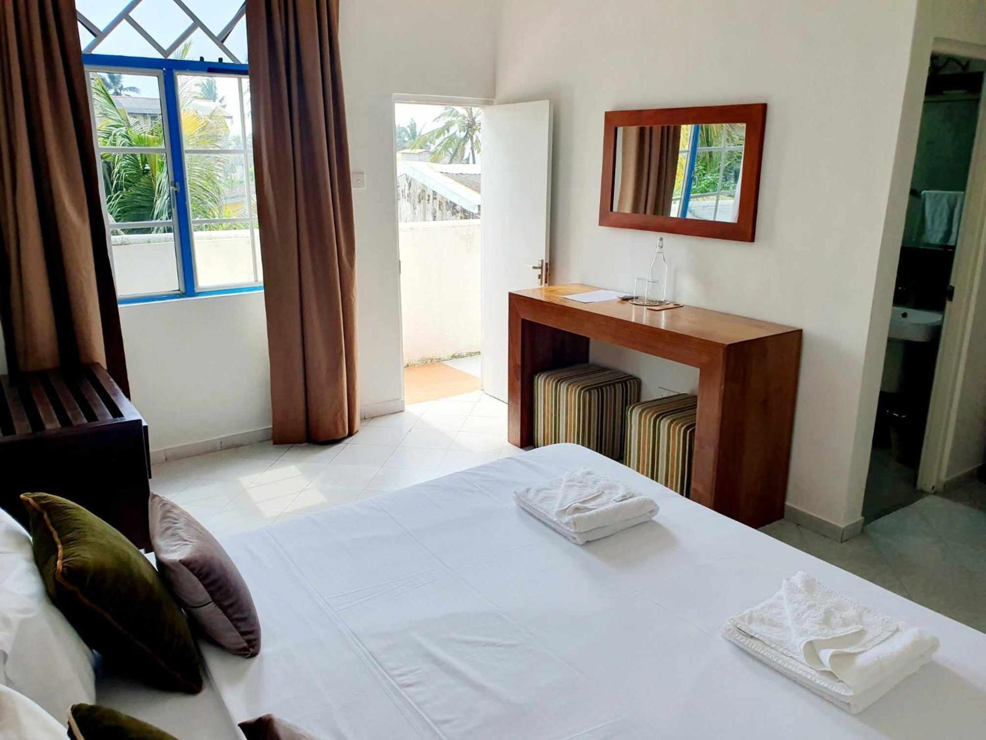 Mountbaylk Hotel Dehiwala-Mount Lavinia Bagian luar foto
